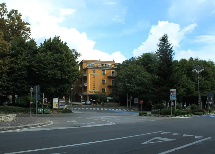 Hotel Universo